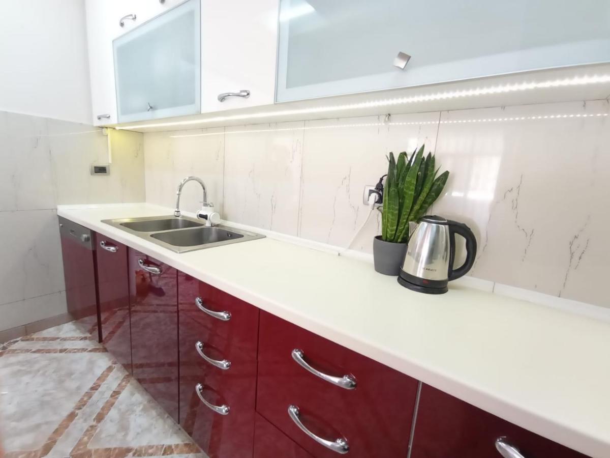 Trea Accomodations - 2 Bedrooms - Riviera With Private Parking วญอเรอ ภายนอก รูปภาพ