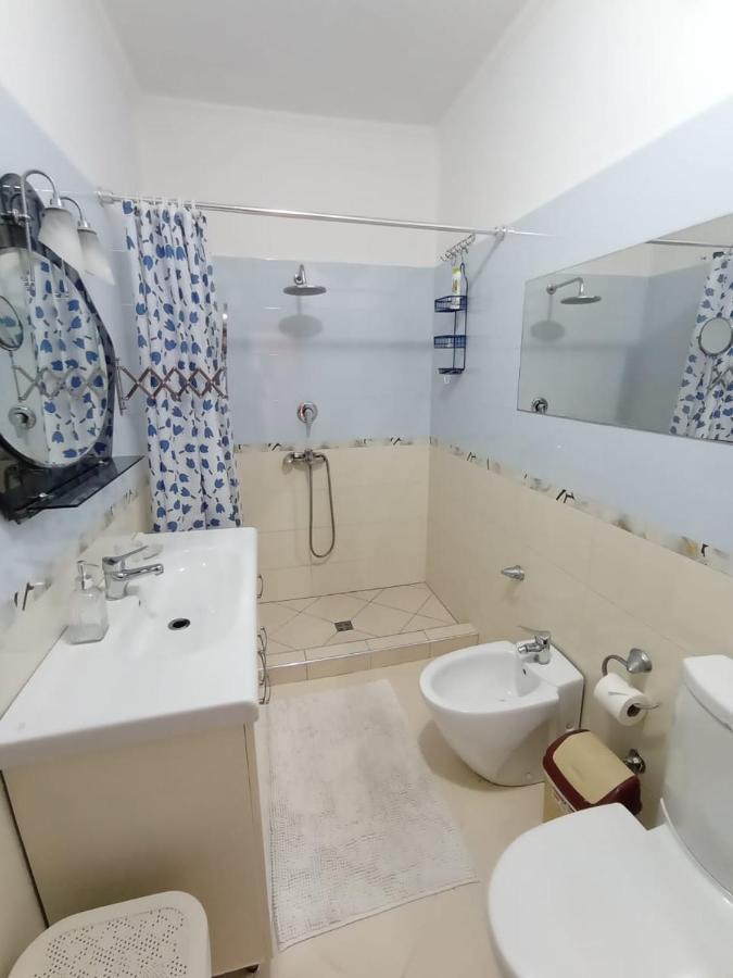 Trea Accomodations - 2 Bedrooms - Riviera With Private Parking วญอเรอ ภายนอก รูปภาพ