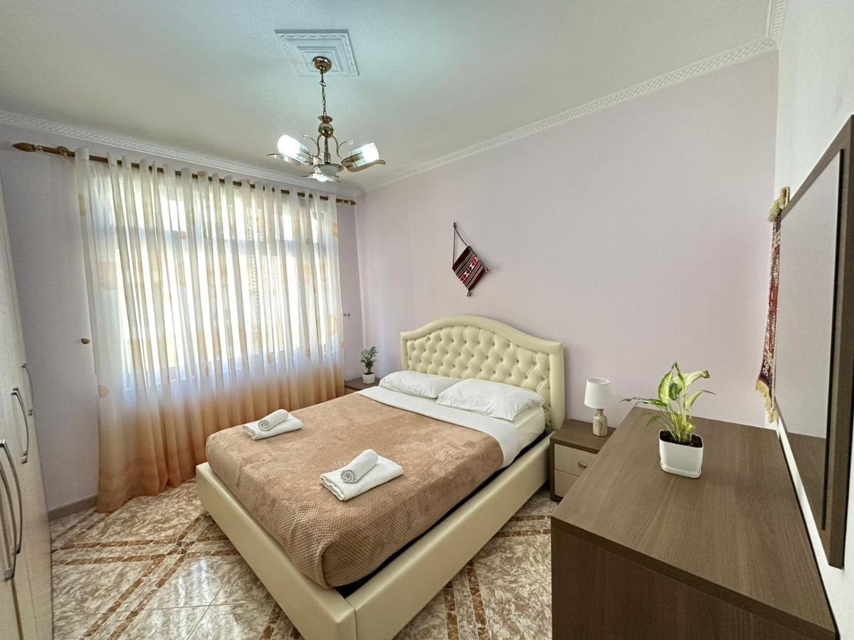 Trea Accomodations - 2 Bedrooms - Riviera With Private Parking วญอเรอ ภายนอก รูปภาพ