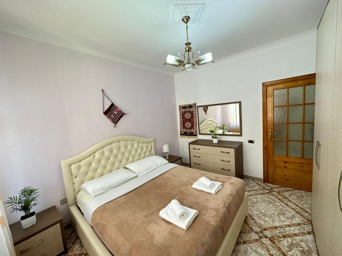 Trea Accomodations - 2 Bedrooms - Riviera With Private Parking วญอเรอ ภายนอก รูปภาพ
