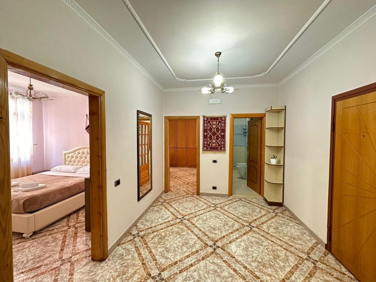 Trea Accomodations - 2 Bedrooms - Riviera With Private Parking วญอเรอ ภายนอก รูปภาพ